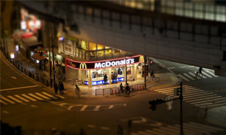 McDonald's está probando una aplicación para hacer pedidos y pagar desde el móvil