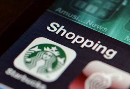 Starbucks ya permite pagar desde su app móvil en todos sus restaurantes... en Estados Unidos