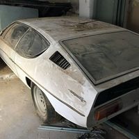 Este derruido Lamborghini Espada busca un restaurador que le brinde mucha paciencia y dinero