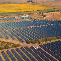 La UE ha decidido excluir a los proveedores chinos de sus parques solares. Es un problema importante para España