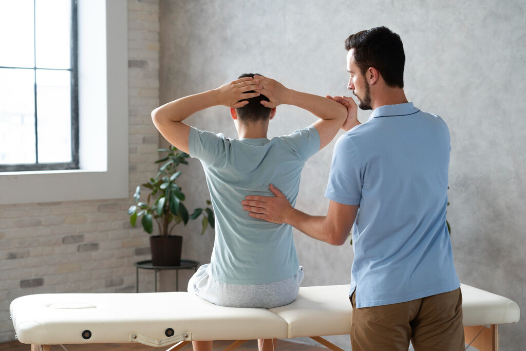 Ni Iburprofeno, ni Paracetamol: el verdadero remedio no farmacológico para el dolor de espalda 