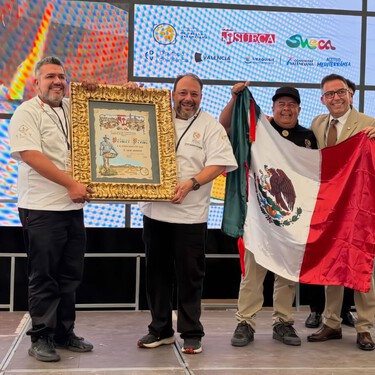 Un restaurante de México gana el premio a la mejor paella valenciana del mundo en el veterano concurso de Sueca
