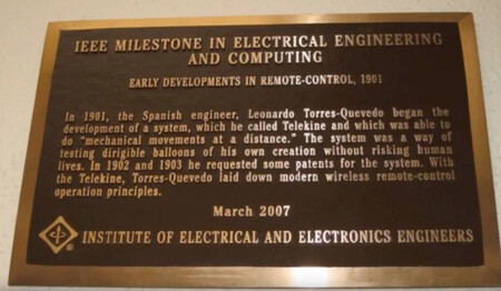 Placa de reconhecimento do IEEE | Imagem: YouTube