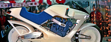Hace 40 años Suzuki quiso revolucionar el mundo con una moto sin cadena, sin horquilla y sin amortiguadores. Fue un fracaso rotundo