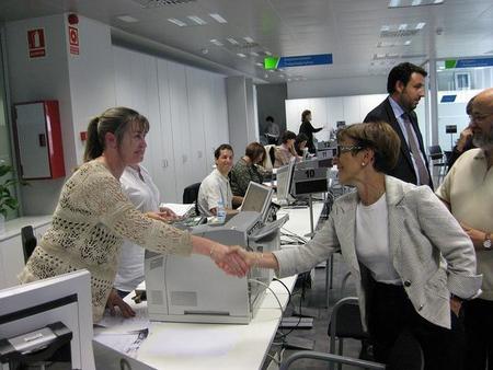 ¿Podemos (y debemos) prescindir de la mayoría de los funcionarios?