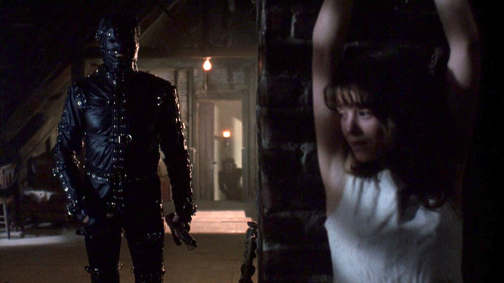 Si te gusta ‘Weapons’, puedes rescatar este clásico de terror de culto sobre horror y pánico en el barrio con dos estrellas de ‘Twin Peaks’ 