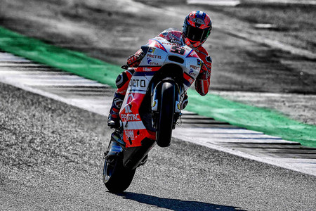 Danilo Petrucci es el más rápido del viernes de MotoGP en Misano en una sesión marcada por la igualdad