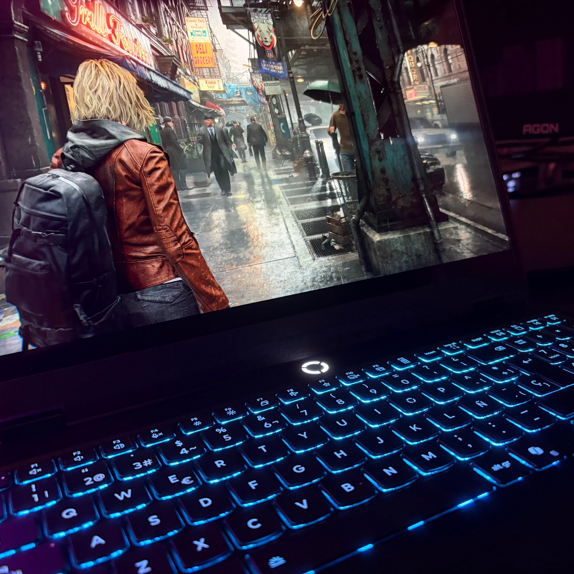Portátil Lenovo Legion 5 15IAX10 OLED 15.1" Intel Core Ultra 7 255HX 32GB 1TB SSD RTX 5070 FreeDos