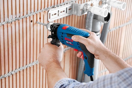 Oferta del día en taladro con percutor Bosch Professional GSB 13 RE: cuesta sólo 49,99 euros hasta medianoche en Amazon