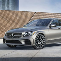 Profeco llama a revisión a 284 vehículos Mercedes-Benz vendidos en México