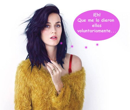 ¿Y qué hay en el bolso de Katy Perry? Pues lo normal: pelo de Taylor Swift y Miley Cyrus