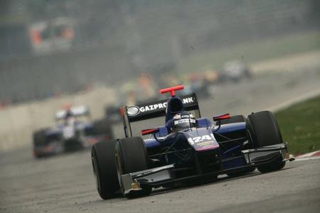 Mikhail Aleshin estará con Carlin para la primera cita de la GP2 en Turquía