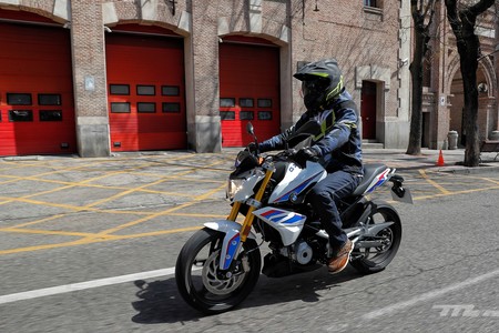 1.560 unidades de BMW G 310 R y G 310 R tendrán que pasar por el taller por posible rotura del caballete