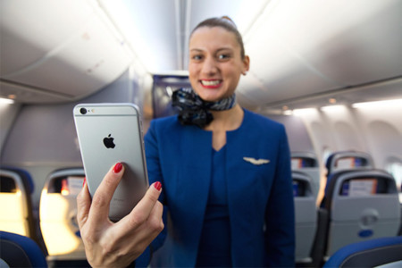 El iPhone 6 Plus surcará los aires como parte de la tripulación de United Airlines en 2015