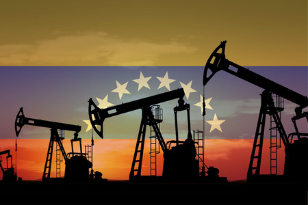 Los enfrentamientos en Venezuela ya están haciendo subir el precio de la gasolina