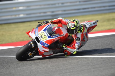 Andrea Iannone finalmente no correrá en Misano, aunque ni los médicos se ponen de acuerdo