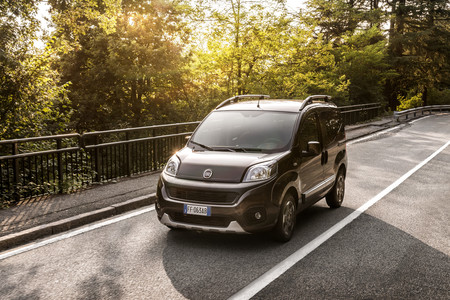 El Fiat Qubo se renueva manteniendo su aspecto funcional y sumando tecnología