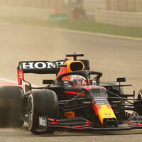 Max Verstappen lidera, el Mercedes se avería y el Alpine sin Fernando Alonso empieza tercero los test de Fórmula 1