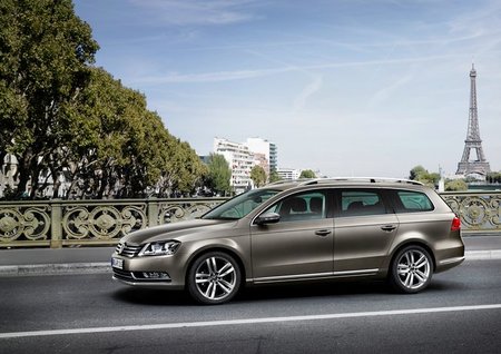 Volkswagen Passat 2011 Variant lateral