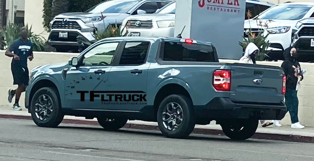 ¡Espiada! La Ford Maverick se pasea sin camuflaje: así luce un Bronco Sport convertido en pick-up