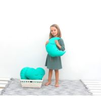 Preciosos cojines que llenan de magia la habitación infantil 