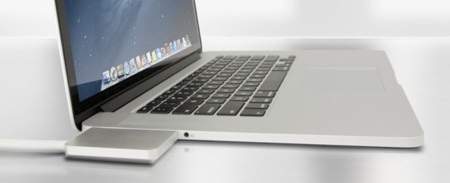 ZenDock, pon orden y haz más cómodo el conectar tus dispositivos al MacBook Pro