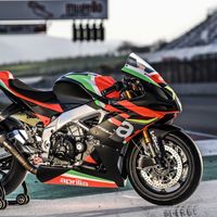 ¡Agotadas! Las 10 únicas Aprilia RSV4 X de 225 CV y 39.900 euros se vendieron en cuestión de horas