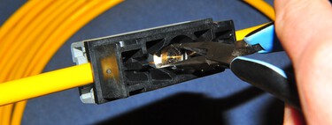 El primer cable Ethernet de la historia era amarillo "1968 Corvette" por una razón que no tenía nada de estética 