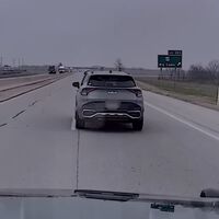 Cogió el coche después llevar 20 horas trabajando. Está vivo gracias al mantenimiento de carril