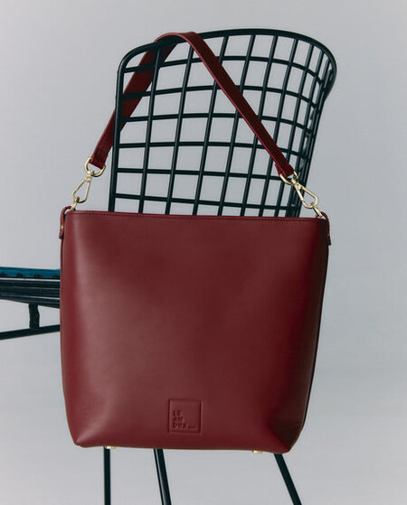 Bolso Tote Bag Burdeos Leandra Made In Spain Imagen Bolso Silla 460x