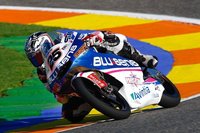 MotoGP Valencia 2011: Maverick Viñales gana y se cuela en la fiesta de Nico Terol