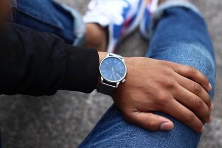 De formas sencillas, y con vocación de complemento de moda: Relojes Komono