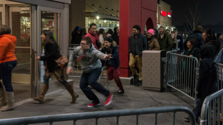 Los usuarios se organizan en Twitter para cazar los "timos" del Black Friday
