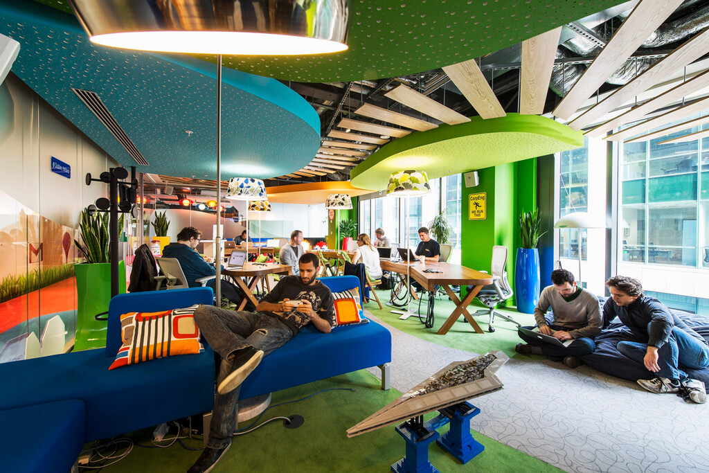 Las sorprendentes carreras no tecnológicas que estudiaron muchos de los trabajadores de Google