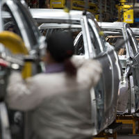 El Grupo PSA e Iveco reanudan su producción y el sector del automóvil rueda de nuevo al completo en España