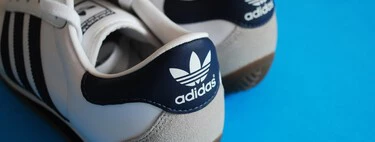 Llegan las rebajas a Adidas con una liquidación en su outlet a casi mitad de precio: zapatillas, camisetas, chanclas y más  