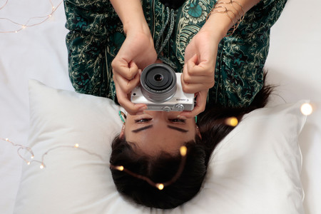 Canon EOS M100, Olympus OM-D E-M1 Mark II, Nikon D750 y más productos de fotografía en oferta: Cazando Gangas especial Halloween