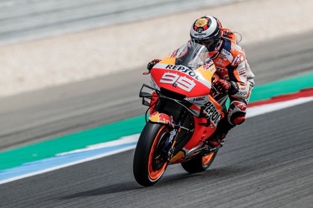 A Jorge Lorenzo se le acumulan los problemas: una empresa le ha demandado por impago de 4 millones de euros
