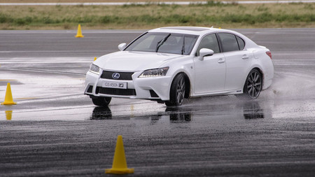 Lexus GS 450h F Sport