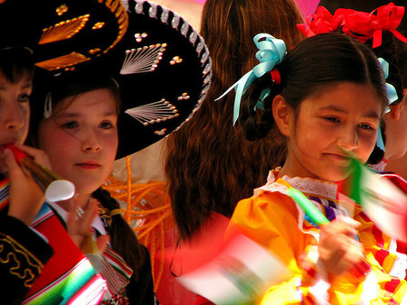 No dejes de celebrar el Carnaval, pero no dejes tampoco de controlar riesgos para los niños