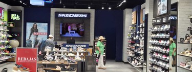 Liquidación final en Skechers: bajan de precio las sandalias negras todoterrenos para las más aventureras 