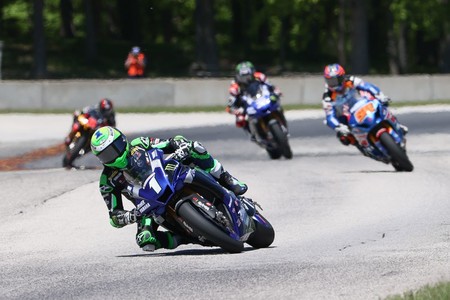 Desastre para Toni Elías en el debut de MotoAmerica: dos abandonos y doble victoria de Cameron Beaubier