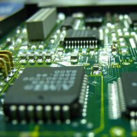 España quiere diseñar y fabricar semiconductores: se apunta al plan de la UE para dejar de depender de Taiwán y China 