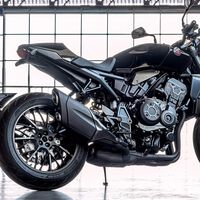 Honda prepara una hermana mayor para la Hornet: una nueva CB1000R ya está en camino, y promete ser muy radical