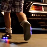 En el día de 'Regreso al futuro', nada mejor que ver un DeLorean DMC-12 del presente en Madrid