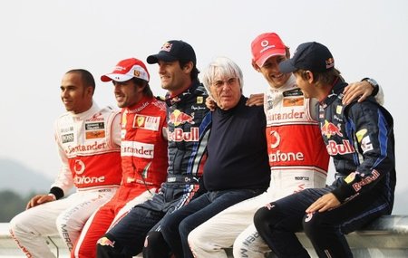 Bernie Ecclestone cumplirá 80 años el próximo jueves y Red Bull le adelantó su regalo en el GP de Corea