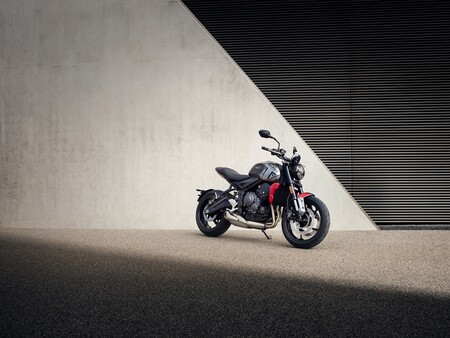 ¡Aquí está! La nueva Triumph Trident es la ofensiva británica para el carnet A2: estilo neo-retro y 81 CV, desde 7.995 euros