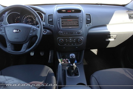 Kia Sorento 2014 - vista interior