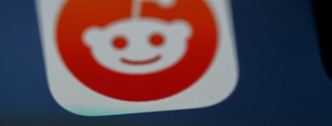 Reddit Turns to AI to Let Companies Slap Positive Comments Under Their Ads 