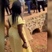 "¿Vale esto 200.000 euros? Las piedras están empezando a caerse". El surrealista puente viral y otras infraestructuras que destapan la corrupción en Uganda
